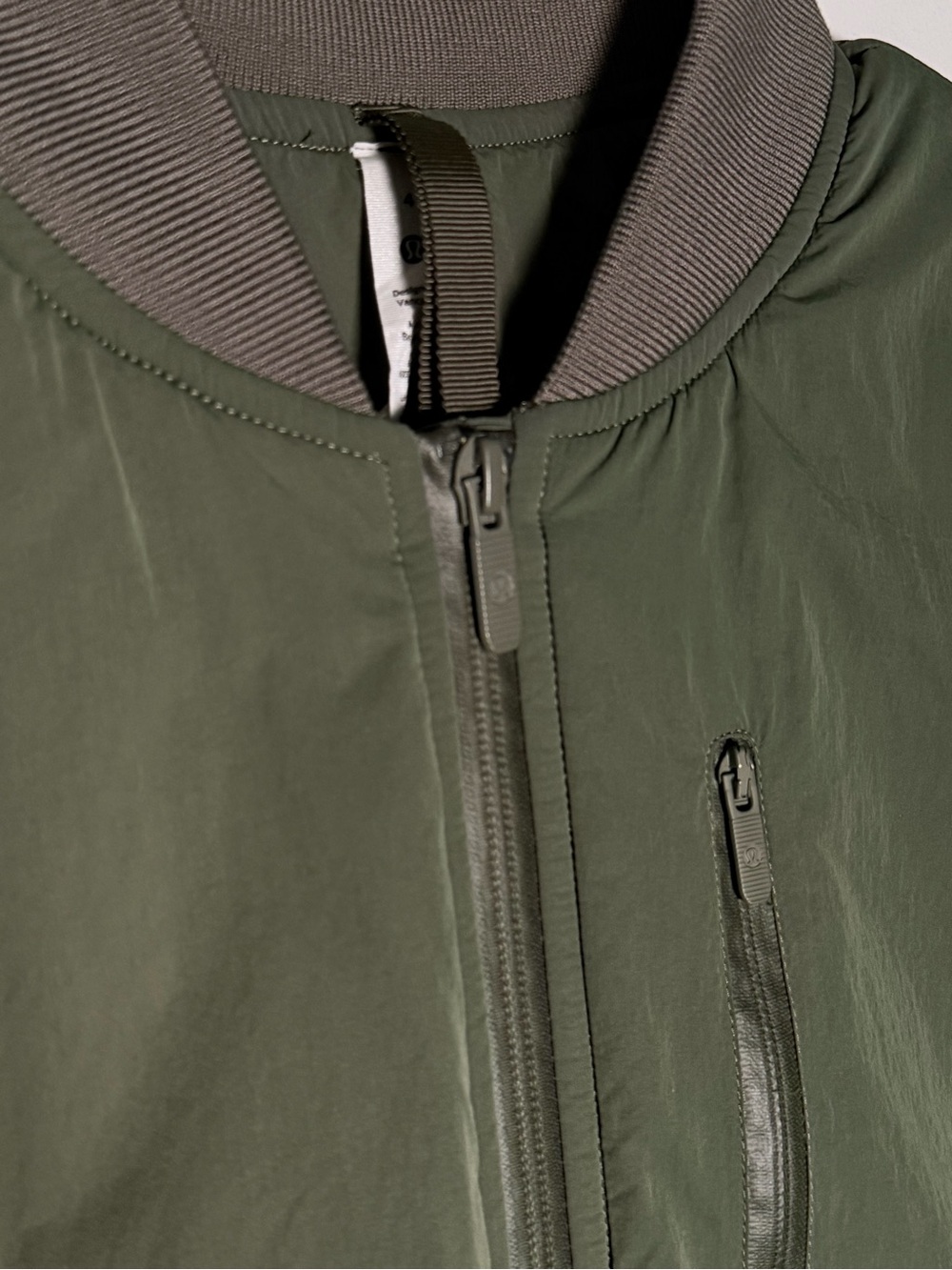 lululemon athletica Insultaed Bomber Vest Zip-Front Women's Vest Green - Picture 9 of 12